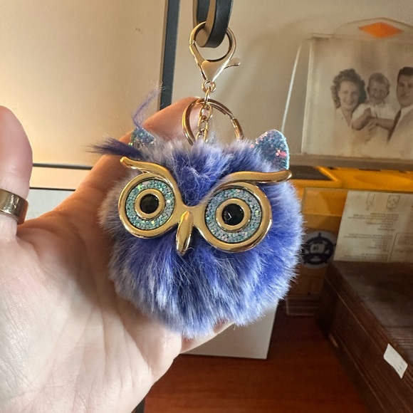 Source Unknown Accessories - Purple Faux Fur Owl Keychain Bag Charm with Gold Accents NWT